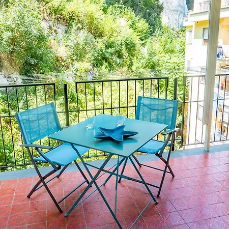 La Casetta Linda - New 2 Bedroom In With Seaview Terrace Apartment *