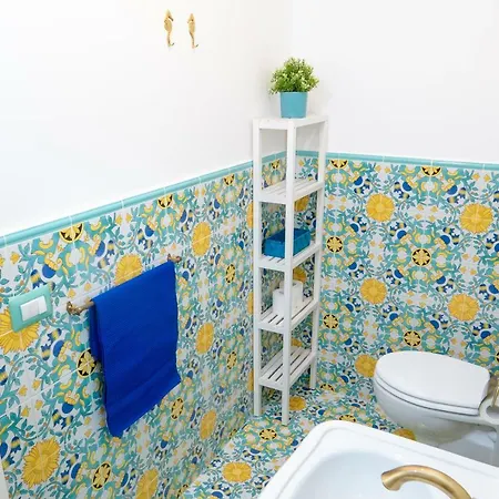 Apartment La Casetta Linda - New 2 Bedroom In With Seaview Terrace