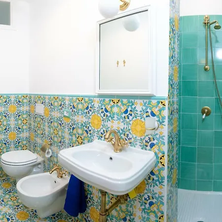 La Casetta Linda - New 2 Bedroom In With Seaview Terrace Apartment