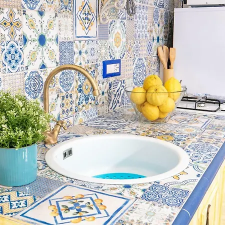 La Casetta Linda - New 2 Bedroom In With Seaview Terrace Península Sorrentina